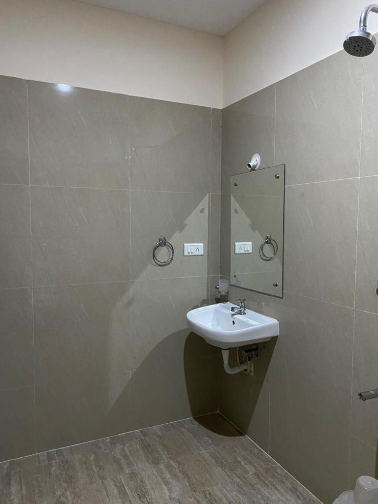 Akshatha Home Stay Bangalore Eksteriør bilde